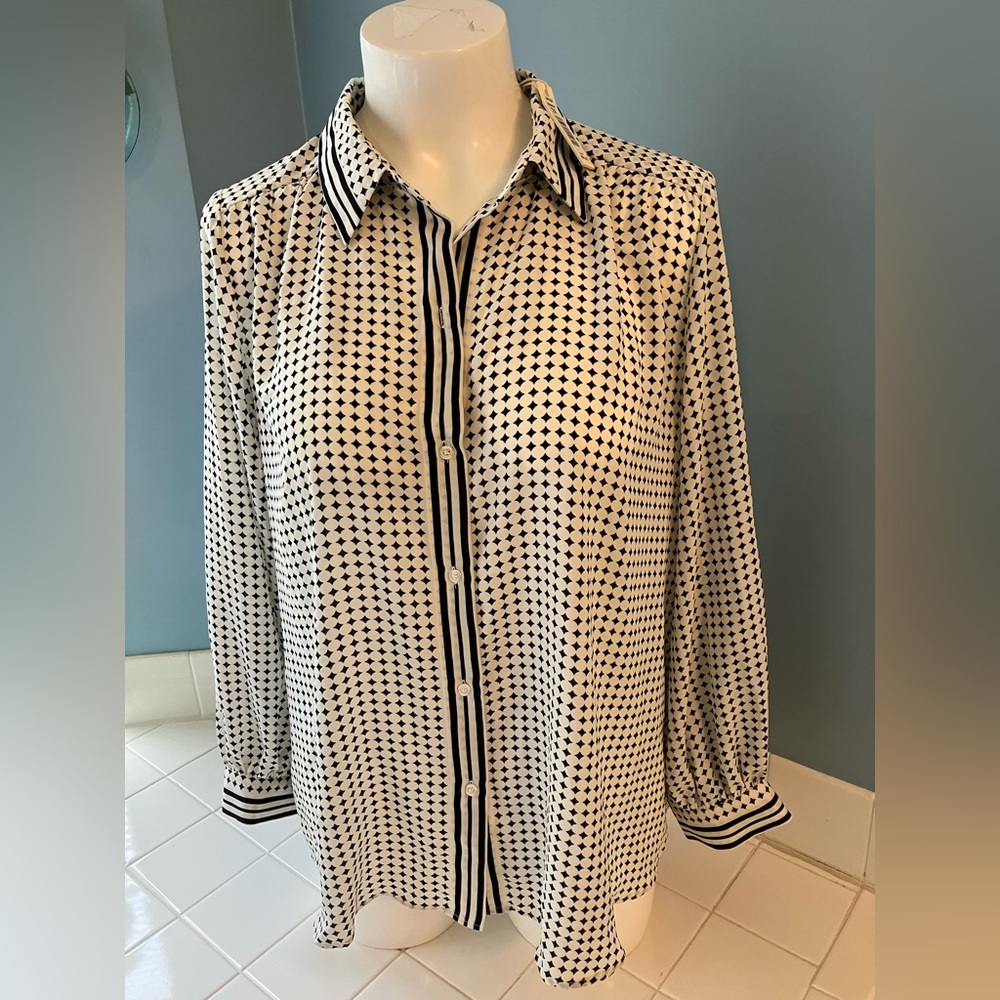 NWT Women’s Max Studio Black and White Check Blouse - Size 2X MSRP $98